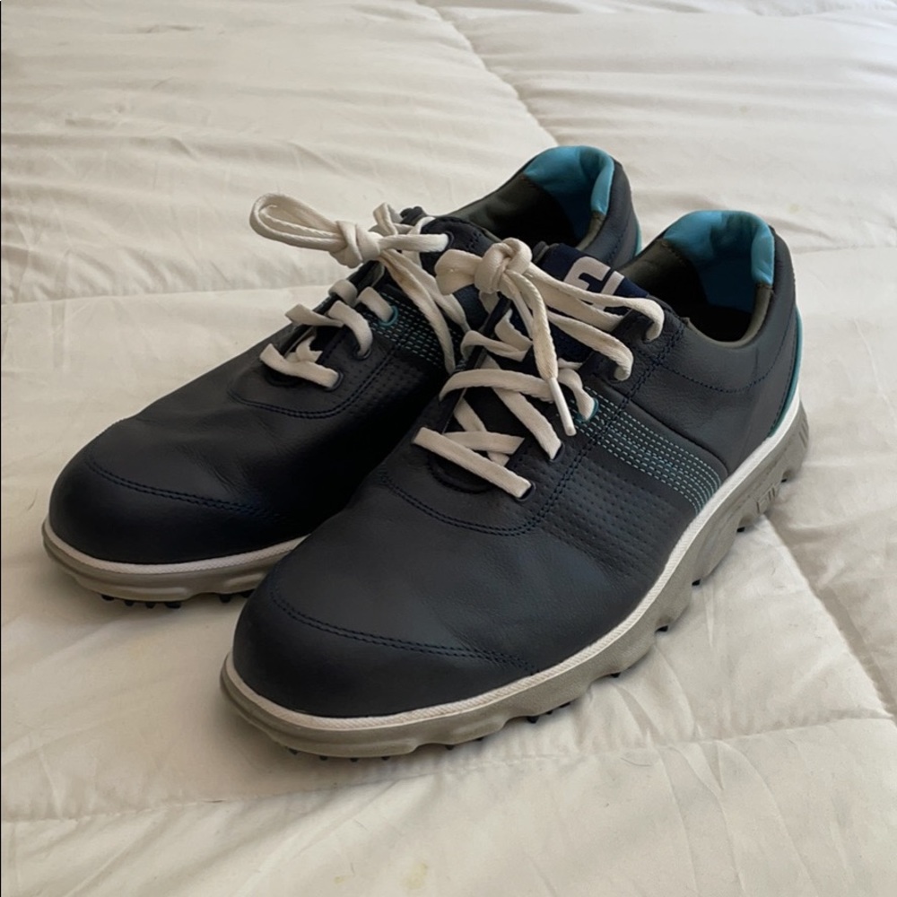 Footjoy Dryjoy casual spikeless golf shoes